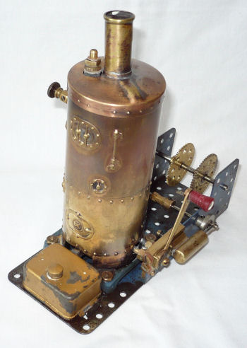 Meccano steam engine with unembosed boiler.